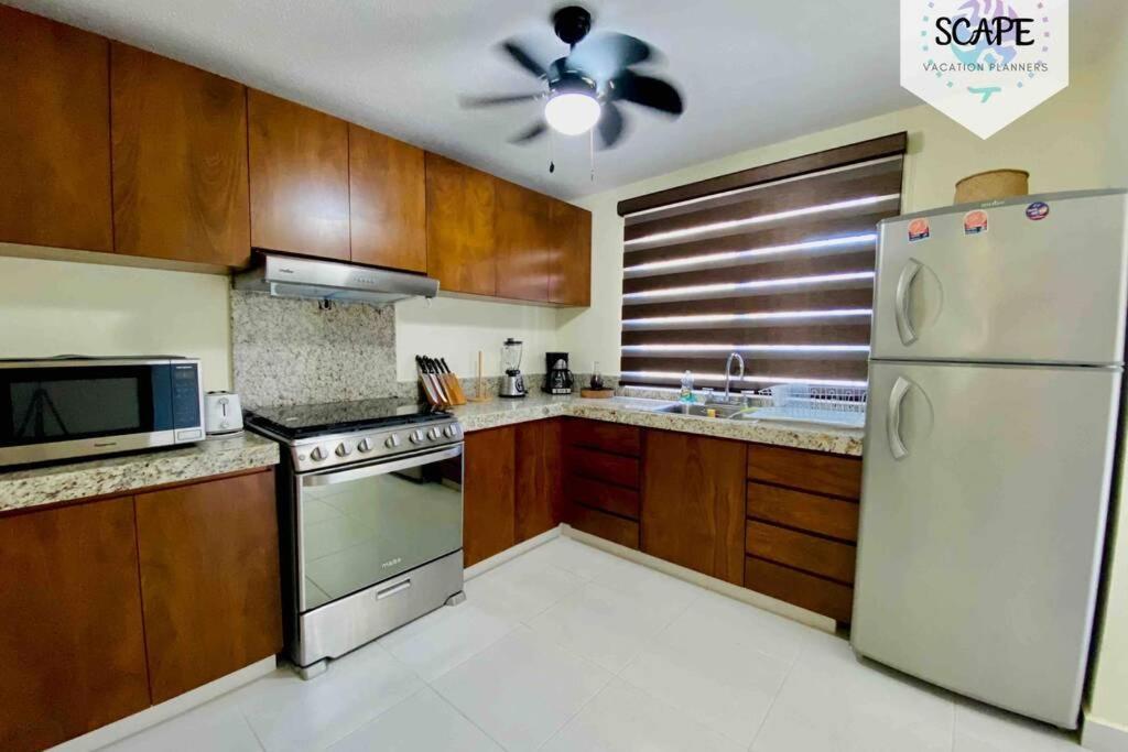 Amplia Y Calida Casa Cerca De Plaza Las Americas Villa Cancún Eksteriør bilde